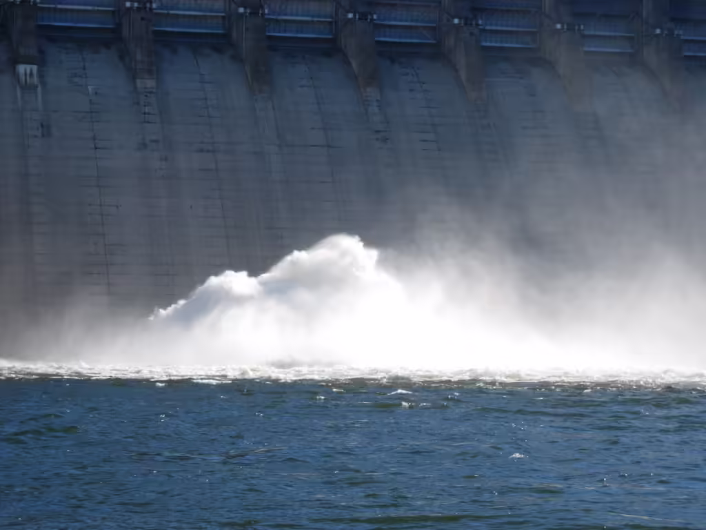 Map or graphic showing planned electricity grid and energy storage projects across Spain