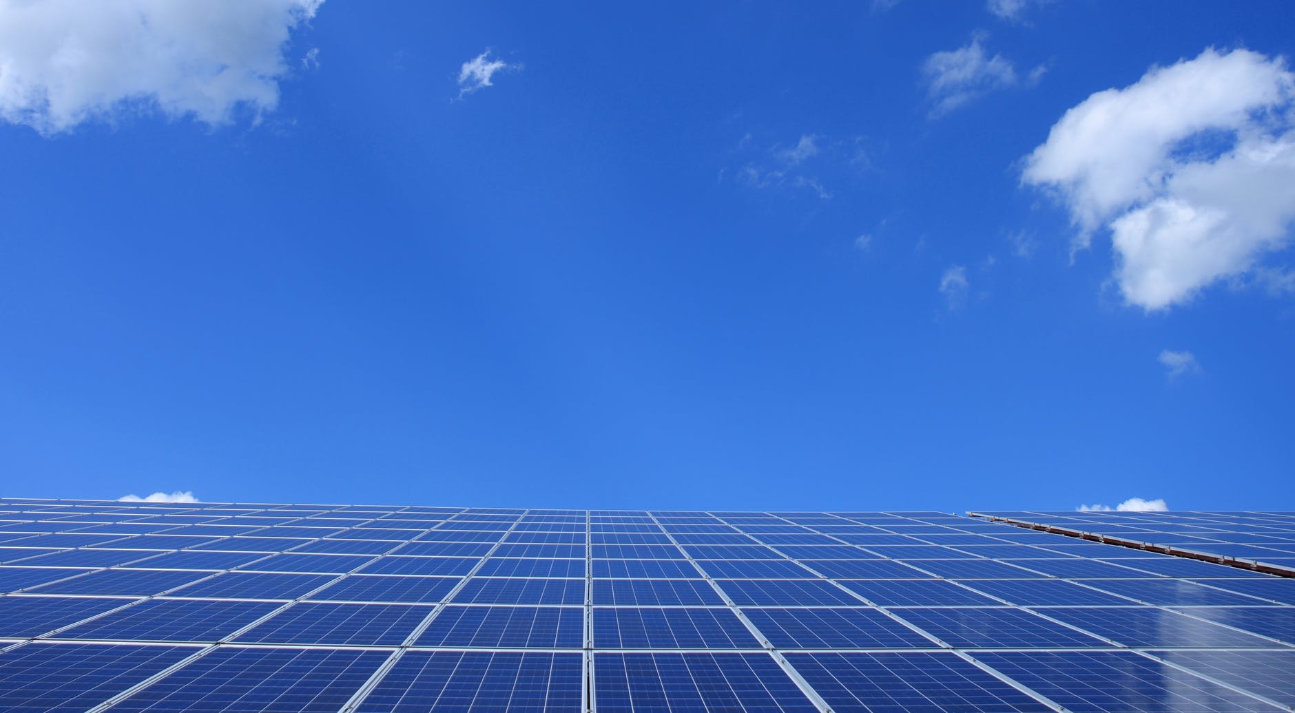 A generic solar field representing the global expansion of module manufacturers into project EPC services.